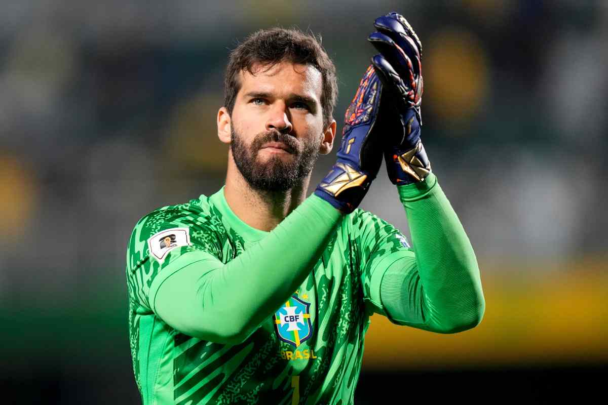 Problema muscolare per Alisson