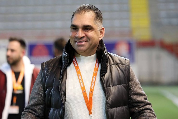 Il presidente del Karmitiossa Fc, Stavros Demosthenous