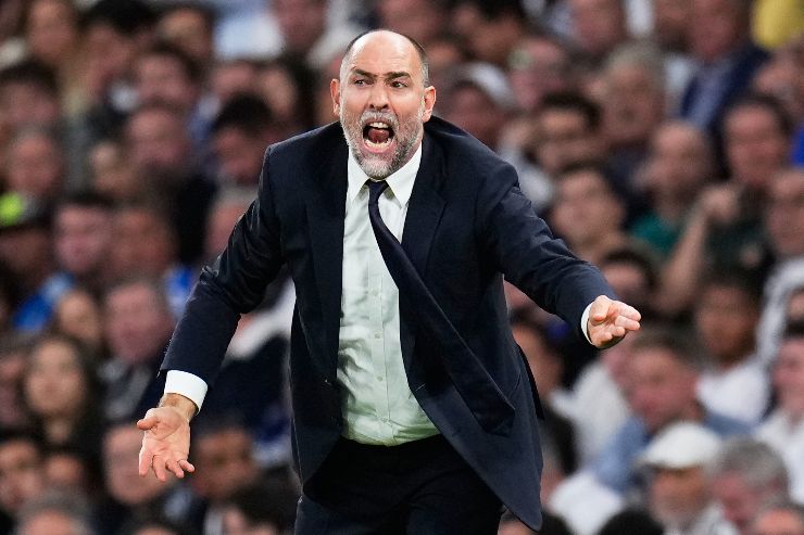 Igor Tudor della Juve urla in panchina