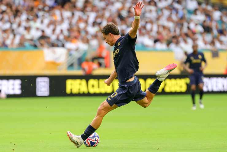 Kenan Yildiz prepara il tiro